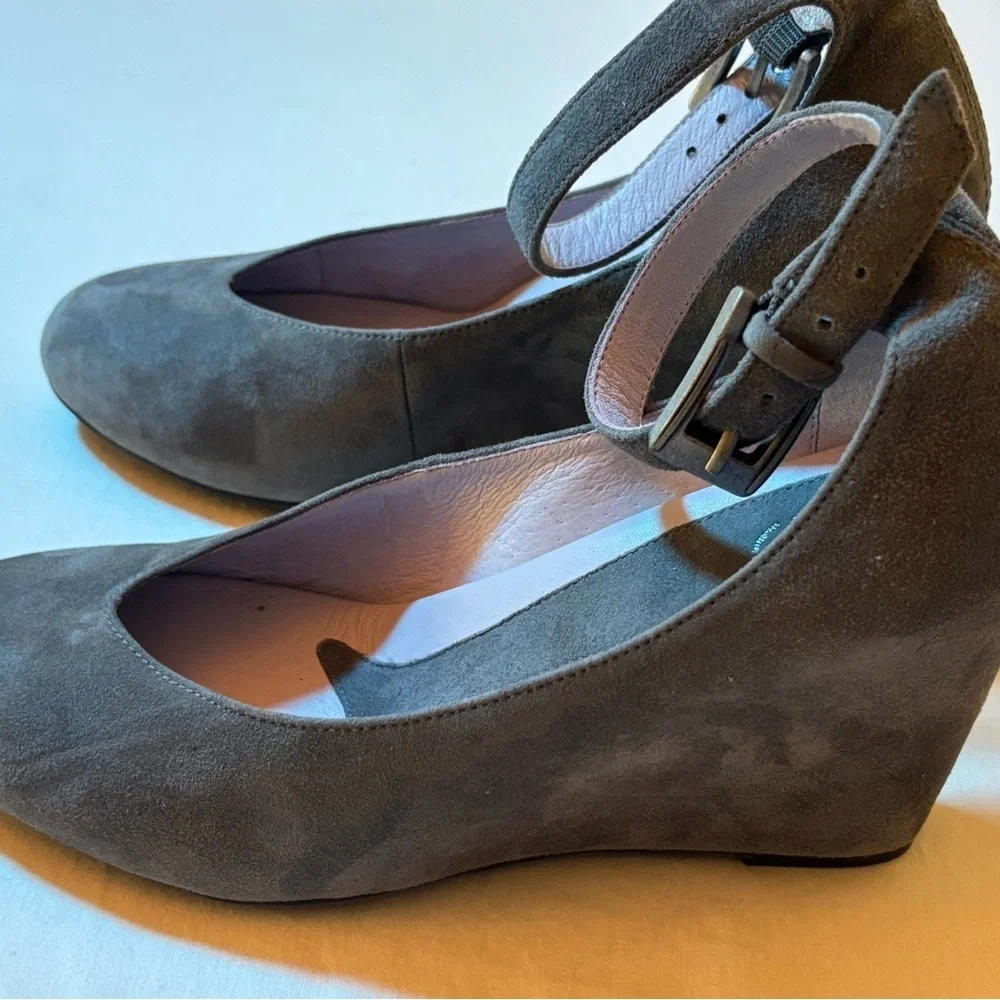 Johnston & Murphy refined versatile